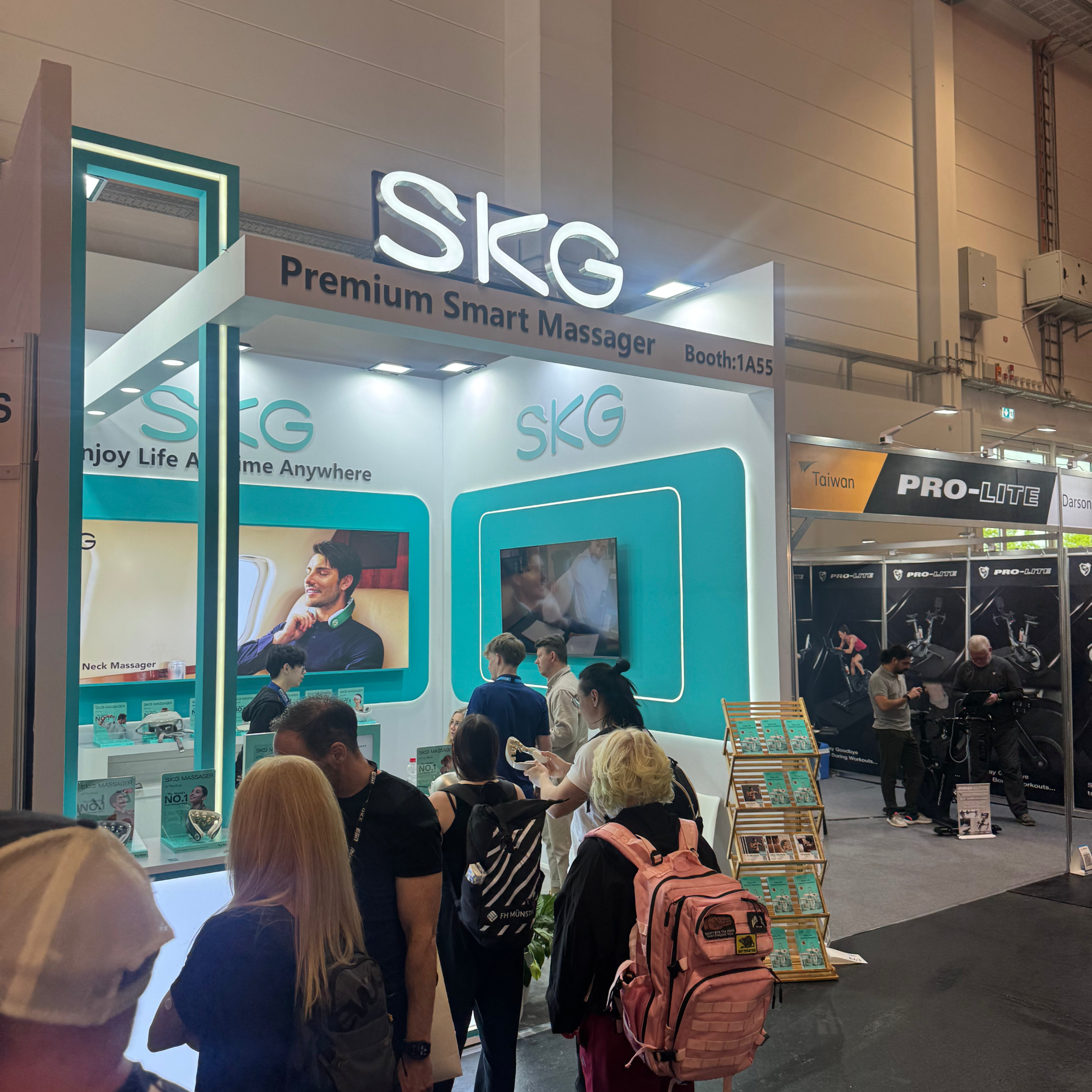 SKG auf der FIBO: Innovation, Recovery und smarte Wellness-Technologie zum Anfassen